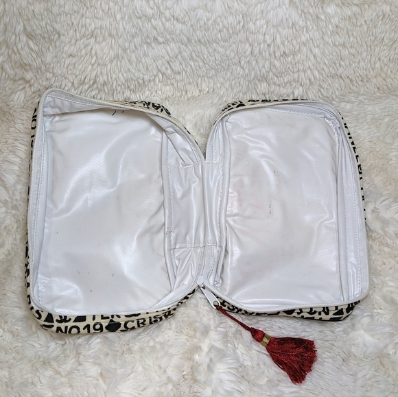 Vintage Chanel Cambon 31 Cosmetic Bag Purse Case in Black and Ivory w Red Tassel - Picture 3 of 4